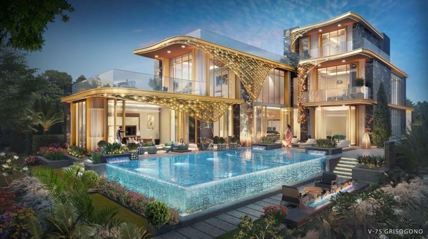 Une luxueuse villa moderne à Dubaï au crépuscule avec des intérieurs éclairés, dotés de vastes murs de verre, une grande piscine et entourée d'une verdure luxuriante.