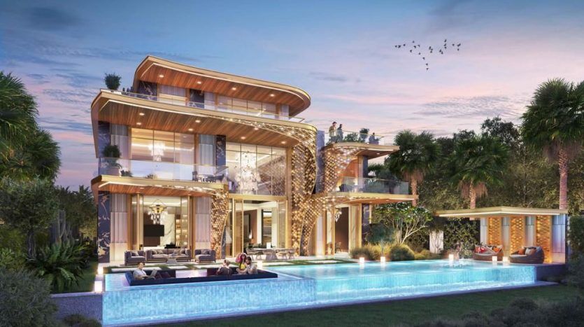 Une villa moderne haut de gamme à Dubaï au crépuscule, avec des intérieurs éclairés, une grande piscine, des jardins luxuriants et une conception architecturale élégante et incurvée.