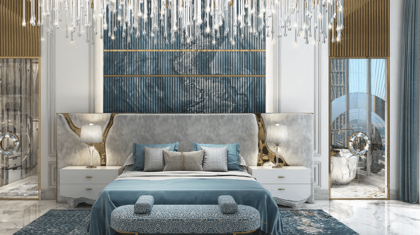 Une chambre luxueuse dans une villa de Dubaï avec un plafond orné de lustres en verre en cascade, un lit moelleux orné d'une literie bleu sarcelle et une décoration élégante avec de grandes fenêtres.