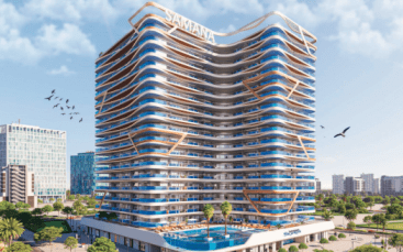 Une villa architecturale moderne à Dubaï présentant des motifs uniques en forme de vagues sur ses balcons, entourée de palmiers et d'autres immeubles de grande hauteur sous un ciel bleu clair avec des oiseaux en vol.