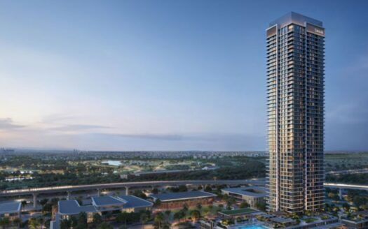 Une grande tour moderne, la Résidence Lyvia by Palace à Dubai Creek Harbour, se détache sur un ciel crépusculaire, entourée de structures basses, de verdure et d'un paysage urbain lointain avec des routes et des champs visibles.