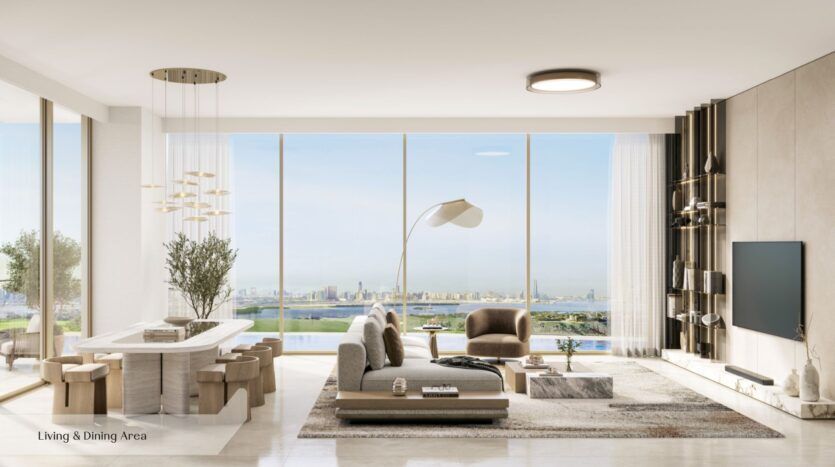 Salon et salle à manger contemporains à Everly Place by Ellington, avec de grandes baies vitrées, une vue sur les toits de la ville, un mobilier aux tons neutres, une table à manger avec des bancs, un éclairage élégant, des plantes luxuriantes et un téléviseur épuré fixé au mur. Le texte « Salon & Salle à manger » figure dans un coin.