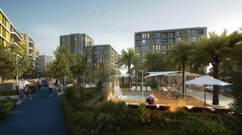 Une scène de parc urbain dynamique avec des bâtiments modernes, des gens marchant et se relaxant près d'une fontaine et de coins salons, entourés d'une verdure luxuriante et de sentiers sous un ciel clair à Dubaï.