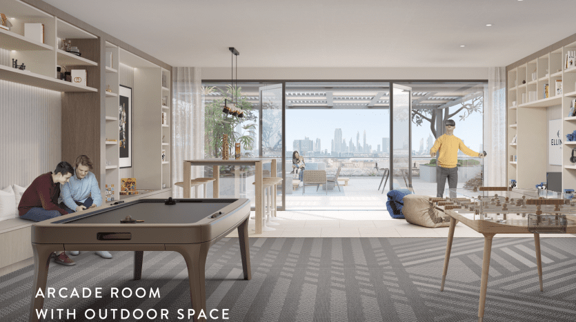 Une salle d'arcade moderne et spacieuse dans une villa à Dubaï avec deux personnes jouant à un jeu de société, une autre personne debout à l'entrée d'un balcon extérieur donnant sur un paysage urbain. Intérieur lumineux et bien aménagé