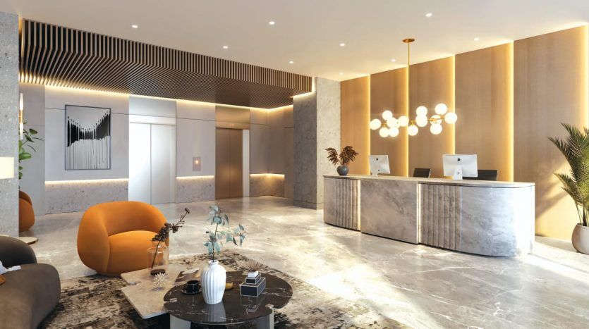 Hall d'entrée moderne avec sols en marbre, bureau de réception élégant, mobilier contemporain et éclairage élégant. La décoration comprend de grandes plantes et des œuvres d'art murales abstraites dans le style d'une villa de Dubaï.