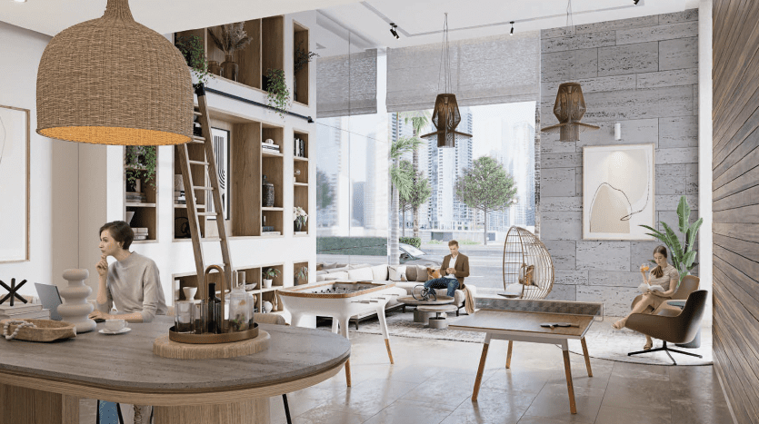 Salon moderne et spacieux dans une villa de Dubaï avec de grandes fenêtres, des meubles élégants et divers éléments décoratifs. Trois personnes sont confortablement assises et participent à des activités comme lire et utiliser un ordinateur portable.