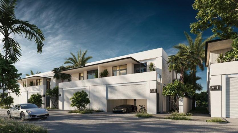 Villas blanches modernes à Dubaï avec de grandes fenêtres en verre et portes de garage, entourées de palmiers tropicaux, sous un ciel spectaculaire. Une voiture de sport de luxe garée devant une villa.