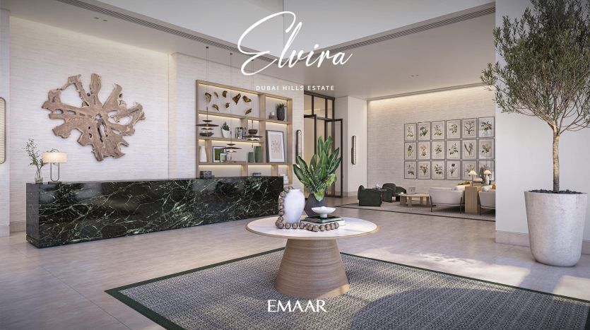Intérieur luxueux et moderne du hall d'entrée d'un appartement Dubai Hills Estate avec un élégant bureau de réception en marbre, une décoration élégante, des œuvres d'art encadrées sur les murs et une verdure luxuriante.