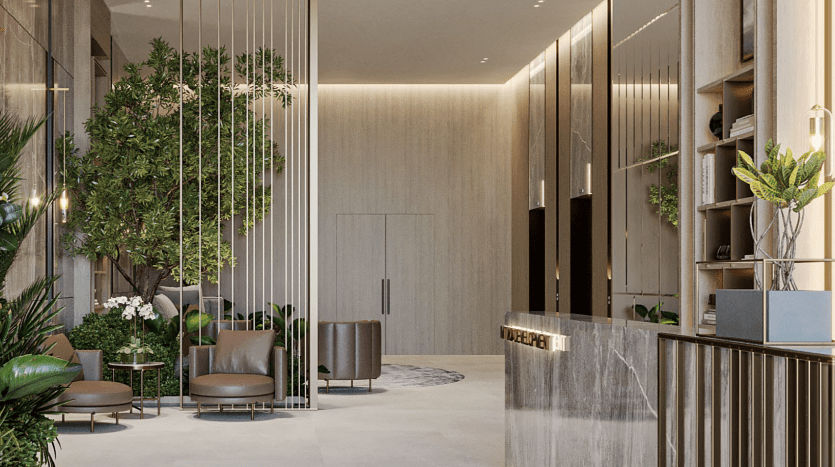 Lobby d'hôtel élégant présentant un design moderne avec des accents dorés, des boiseries et des coins salons élégants entourés de plantes d'intérieur luxuriantes. L'atmosphère est lumineuse et accueillante, rappelant une villa de luxe à Dubaï
