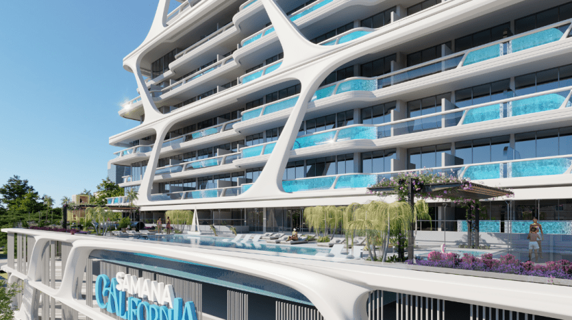 Rendu d'un immeuble d'appartements moderne et luxueux avec de vastes balcons blancs et des terrasses de piscine privées, sur un ciel bleu clair et une verdure luxuriante, idéal pour ceux qui cherchent à investir à Dubaï