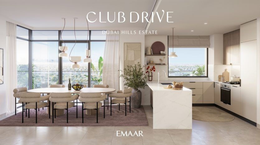 Une cuisine et un coin repas luxueux et modernes dans une villa à Dubaï, dans le domaine des collines de Dubaï, dotés de meubles élégants, d'appareils haut de gamme et de grandes fenêtres avec vue.