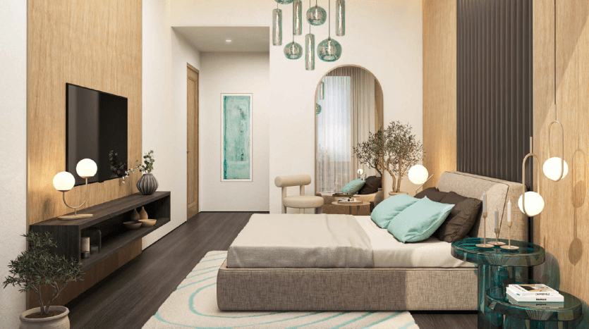 Un salon moderne dans une villa de Dubaï comprenant un canapé beige minimaliste, des panneaux en bois sur les murs, un éclairage contemporain, un meuble TV et des plantes vertes décoratives, avec un tapis moelleux au sol.