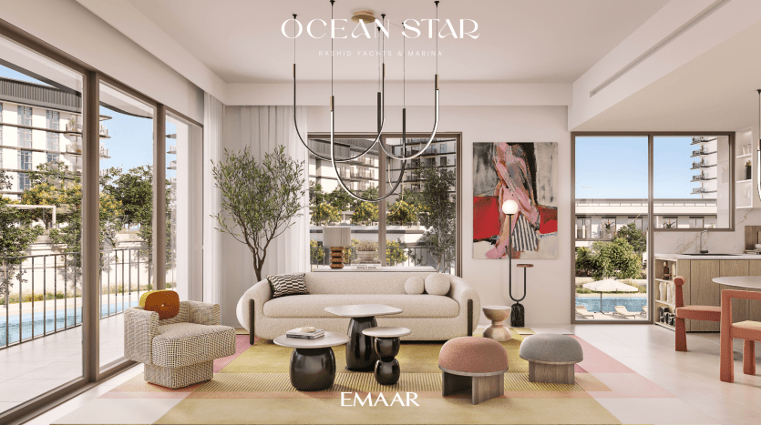 Un salon luxueux dans un appartement de Dubaï donne sur une vue marine à travers de grandes portes-fenêtres. Un mobilier moderne avec une palette neutre est complété par de la verdure et une décoration élégante.