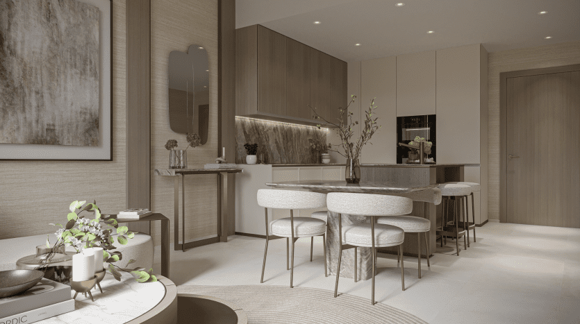 Une cuisine de villa moderne à Dubaï comprenant un bar de petit-déjeuner avec trois tabourets hauts, des armoires en bois et un décor élégant, éclairé par la lumière naturelle.