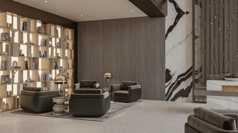 Le hall moderne et élégant du Primero Residences Al Furjan comprend un bureau de réception avec une pancarte « Réception », plusieurs fauteuils sombres et moelleux autour de petites tables circulaires, une bibliothèque rétroéclairée avec divers objets décoratifs et des accents muraux en marbre élégants.