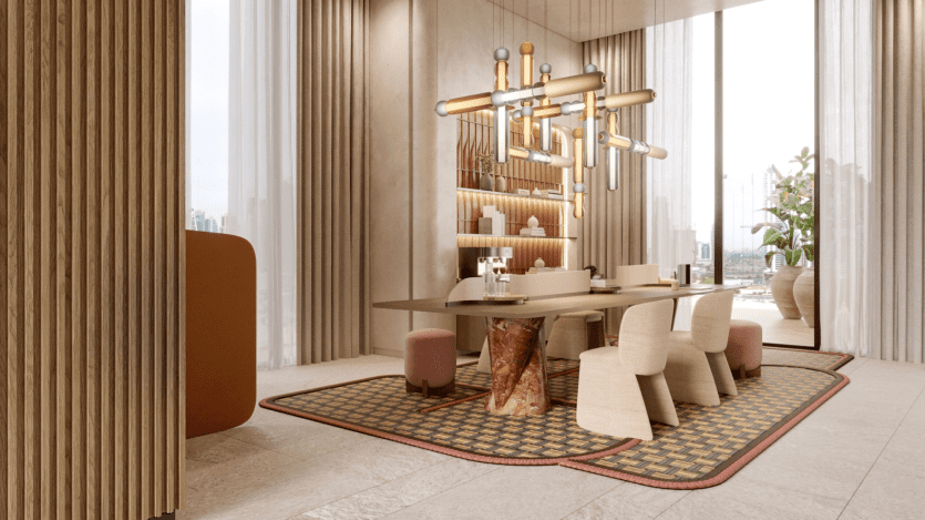 La salle à manger moderne du W Residences est dotée d'une longue table en bois et de huit chaises sous un lustre géométrique. De grandes fenêtres avec des rideaux transparents, des étagères décoratives et un tapis à motifs rehaussent l'espace. Les tons neutres dominent ce cadre élégant dans les Jumeirah Lake Towers.