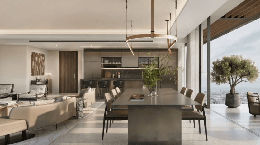 Salon et salle à manger modernes à aire ouverte avec une décoration minimaliste à Crestlane. Comprend une grande table à manger avec huit chaises, un ensemble de canapés aux tons neutres, des plantes et des baies vitrées offrant une vue imprenable sur la ville. Des finitions en bois clair et des éléments de design élégants complètent ce joyau de City Walk.