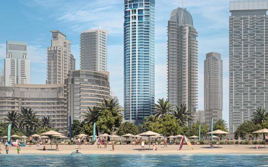 Una animada escena playera en Dubai con gente disfrutando del sol, la arena y el agua, con un telón de fondo de modernos rascacielos bajo un cielo azul despejado.