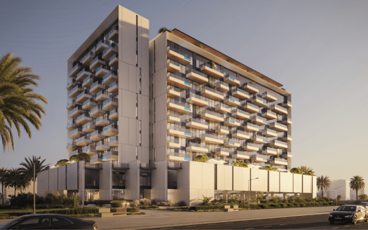 Moderno edificio de apartamentos con grandes ventanales y balcones acristalados, captado al atardecer. Las palmeras bordean la calle adyacente en Dubai, contribuyendo a una estética urbana tropical.