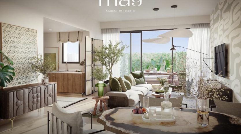 Vue intérieure d'une villa moderne à Dubaï à Arabian Ranches III, avec une palette de couleurs neutres, un mobilier élégant, de grandes fenêtres offrant de la lumière naturelle et des plantes décoratives.