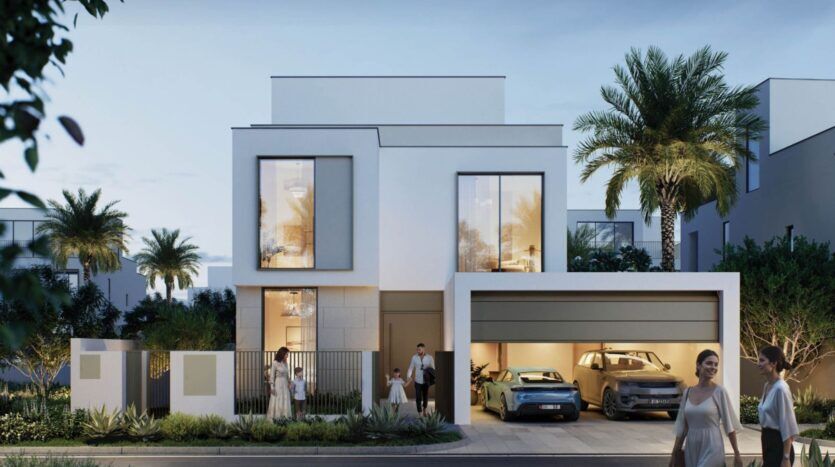 Maison moderne de deux étages dans The Heights avec de grandes fenêtres, des palmiers et une cour avant paysagée. Deux voitures sont garées dans le garage ouvert. Une famille de quatre personnes se tient près de l'entrée, tandis qu'une femme passe sur le trottoir en souriant.