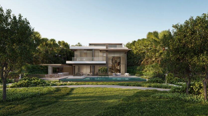 Maison moderne de deux étages avec de grandes baies vitrées, entourée d'une végétation luxuriante et de palmiers, rappelant les résidences privées Four Seasons, avec une piscine et un vaste patio à l'avant sous un ciel bleu limpide.