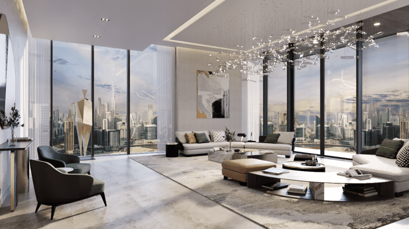 Un salon luxueux et moderne dans un appartement de Dubaï avec de grandes fenêtres affichant les toits de la ville, des sièges moelleux, des luminaires élégants et une décoration élégante.