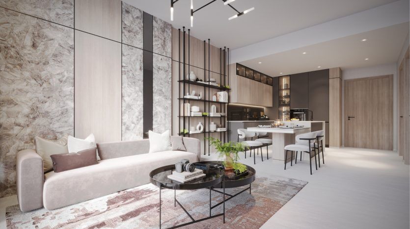 Salon moderne décloisonné avec un canapé beige, une table basse en verre et des murs en marbre, parfaitement relié à un appartement à Dubaï avec des tabourets de bar et des suspensions.