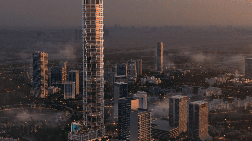 Un grand gratte-ciel moderne domine un paysage urbain au crépuscule, entouré de plusieurs bâtiments plus petits et d'une végétation luxuriante. Des lumières illuminent les bâtiments et un ciel brumeux crée une scène tranquille et atmosphérique.